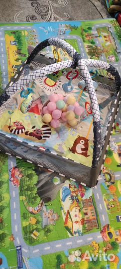 Детский развивающийся коврик