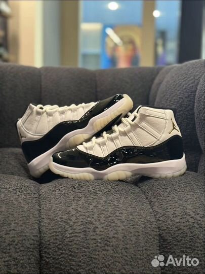 Nike air jordan 11 retro gratitude