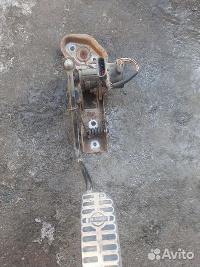 Nissan Almera, N16 2.2D. эл.педаль газа