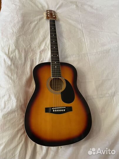 Акустическая гитара
