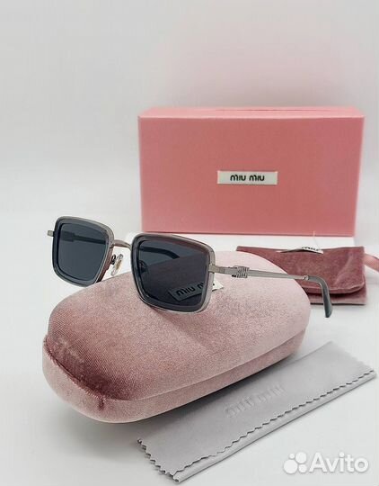 Солнцезащитные очки miu miu