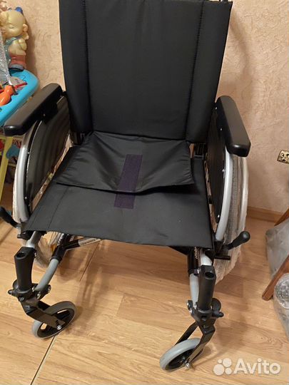 Коляска инвалидная
