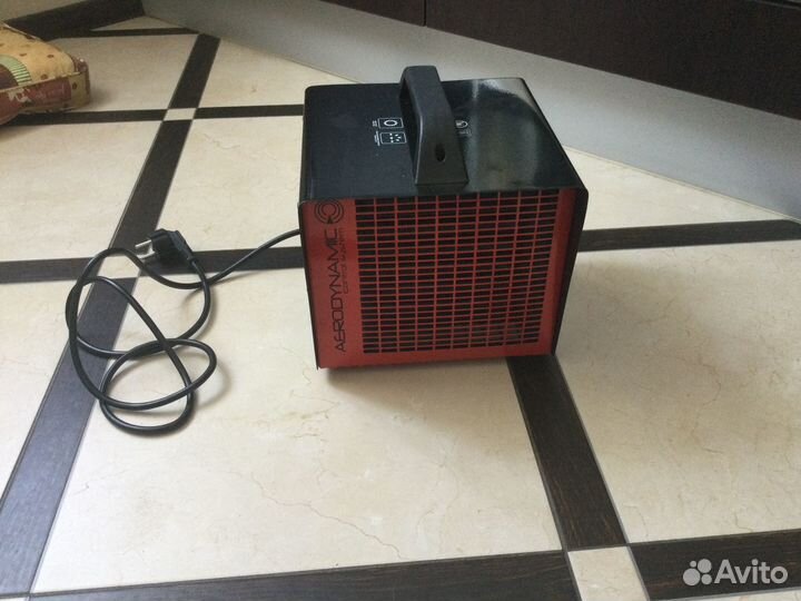 Тепловая пушка электрическая Timberk TFH 30MDR