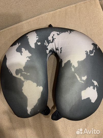 Подушка для путешествий