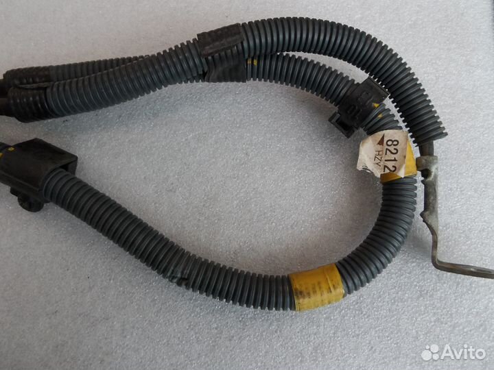 Проводка аккумулятора Toyota Rav4 2008