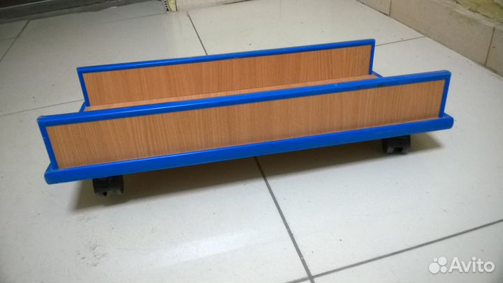 Тележка на колесиках под стол для компьютера