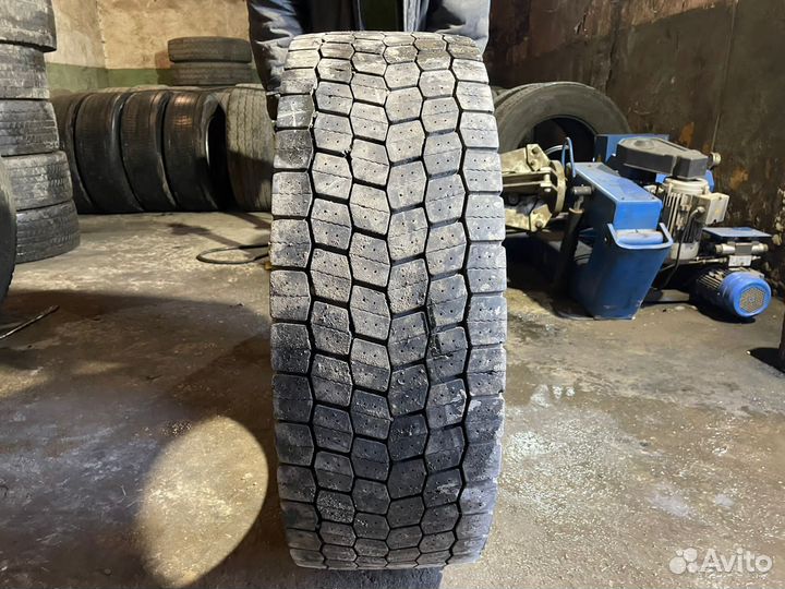 Грузовая шина бу 315 70 R22.5 Michelin
