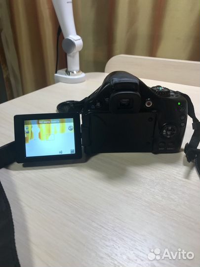 Компактный фотоаппарат Canon PowerShot SX30 IS