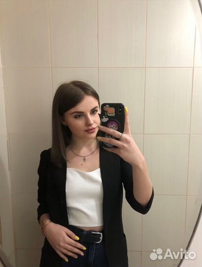 Старший продавец магнит косметик