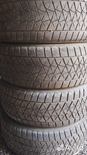 Bridgestone Blizzak DM-V2 245/60 R18