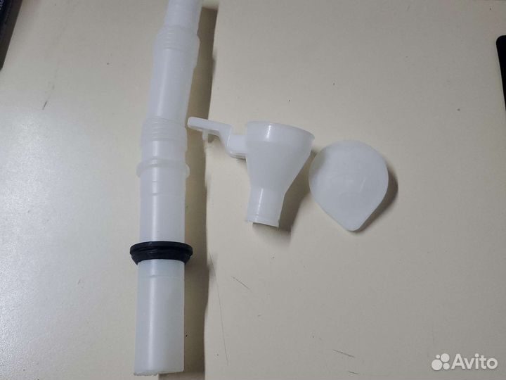 Горловина бачка омывателя Lancer X