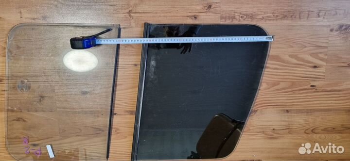 Стекла правой форточки Паджеро 2