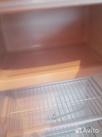 Холодильник бу indesit, нужна замена двигателя