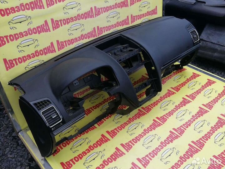 Панель (торпедо) Geely Emgrand