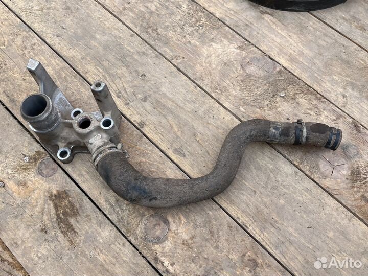 Флянец охлаждения Ford Fusion 1.4