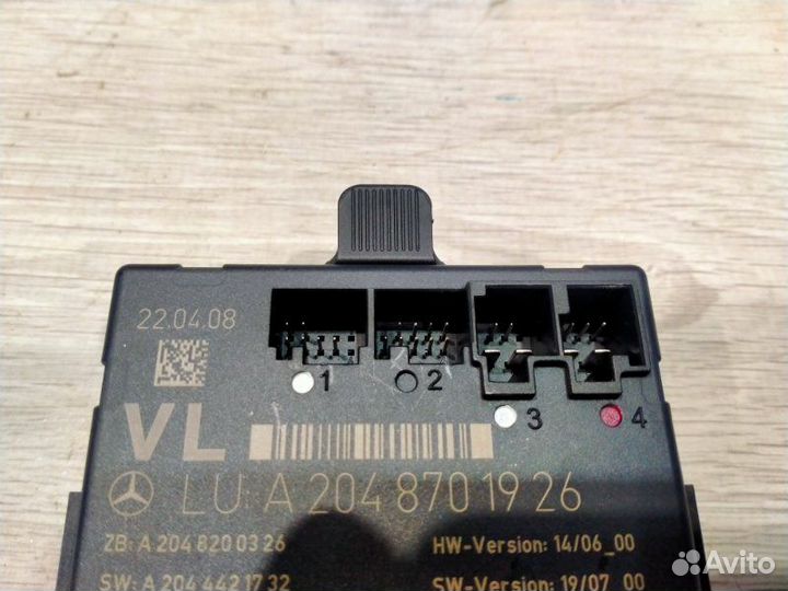 Блок управления дверьми передний левый