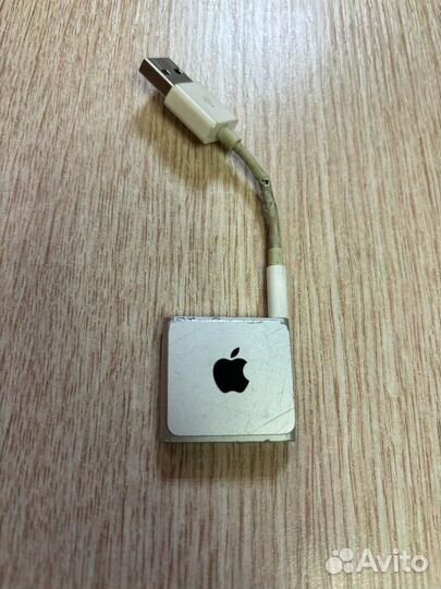 MP3-плеер Apple iPod shuffle 4 2Gb