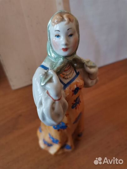 Статуэтка Плясунья Маша. Дулево, 1966