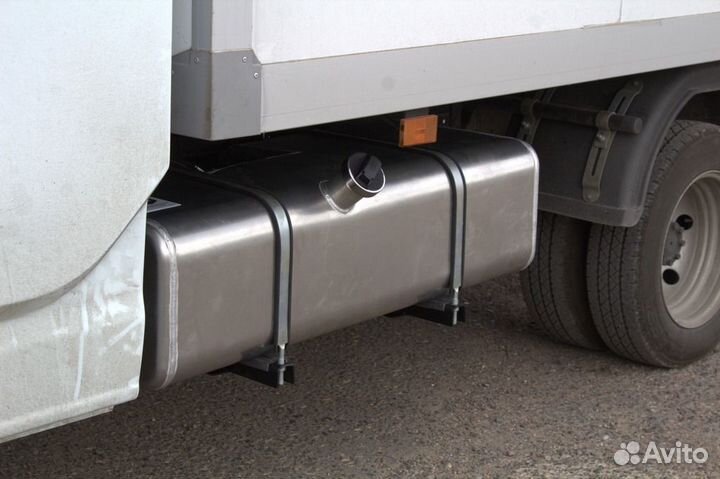 Алюминиевый топливный бак на 130л (320х510х870)