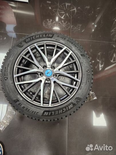 Michelin X-Ice North 4 SUV 235/55 R19 105