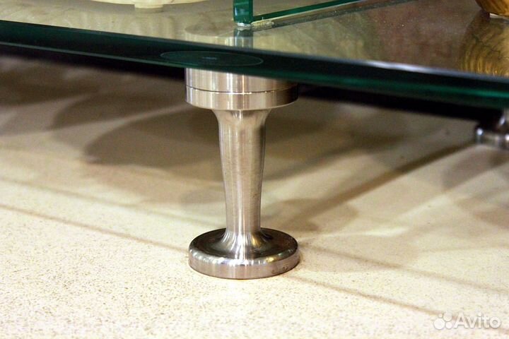 Витрина стеллаж стеклянная большая