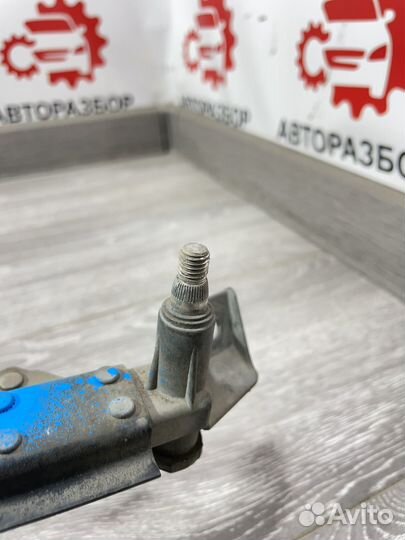 Трапеция дворников audi 100 C3