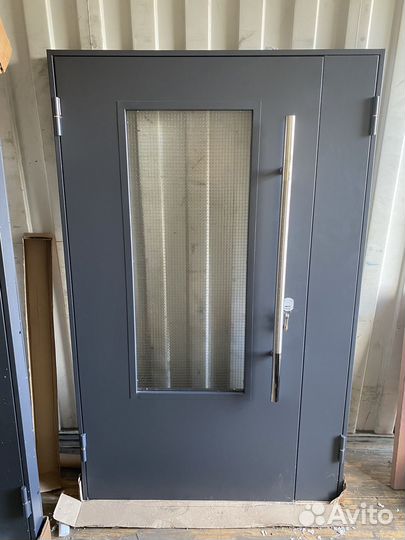 Дверь входная металлическая двухстворчатая