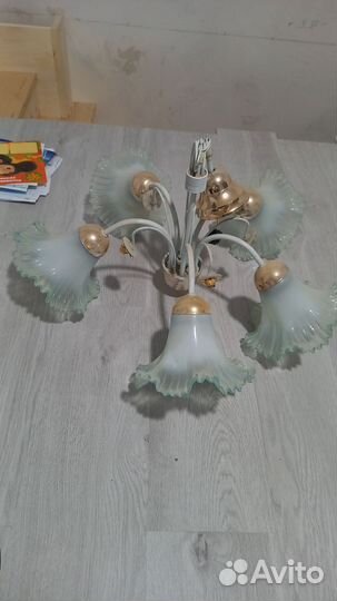 Люстры потолочные разные