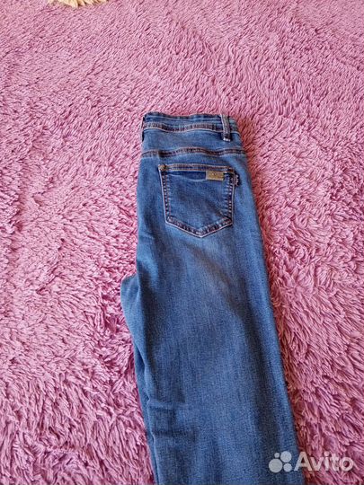 Джинсы