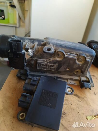 Фара правая, поворотники, датчик расходtoyota aqua