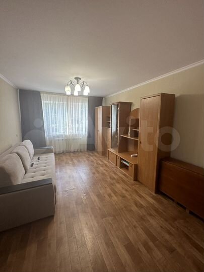 2-к. квартира, 53 м², 3/9 эт.