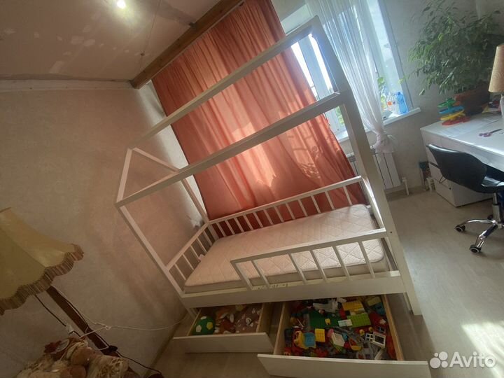 Детская кровать домик бу