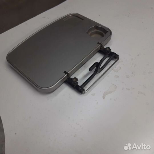 Столик для автомобиля