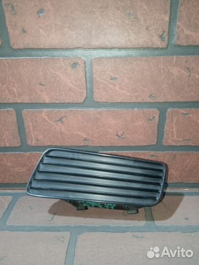 Заглушка бампера toyota corona premio AT211 FR/LH