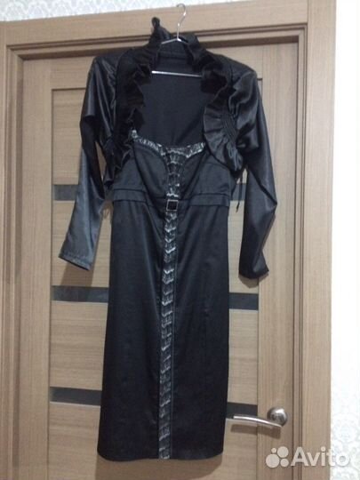 Костюм вечерний размер 46