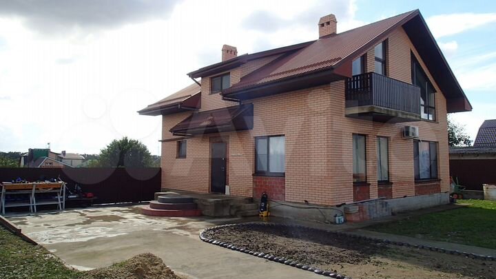 Коттедж 162,1 м² на участке 14,5 сот.