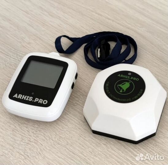 Кнопка вызова персонала к больному и часы пейджер