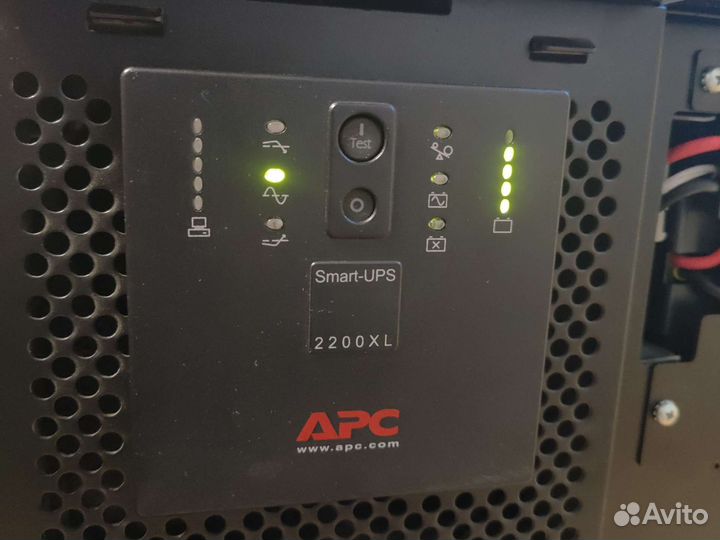 Источник бесперебойного питания apc