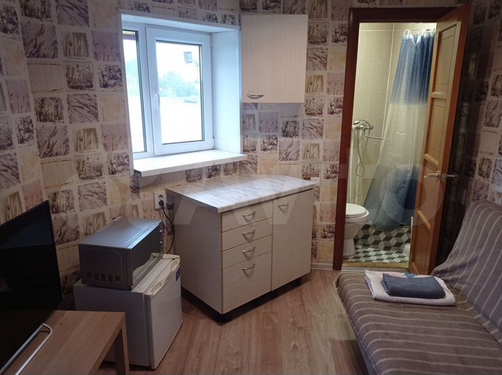 Комната 14 м² в 4-к., 2/2 эт.