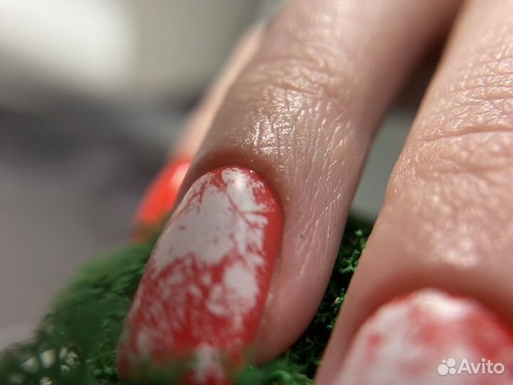 Модель на маникюр