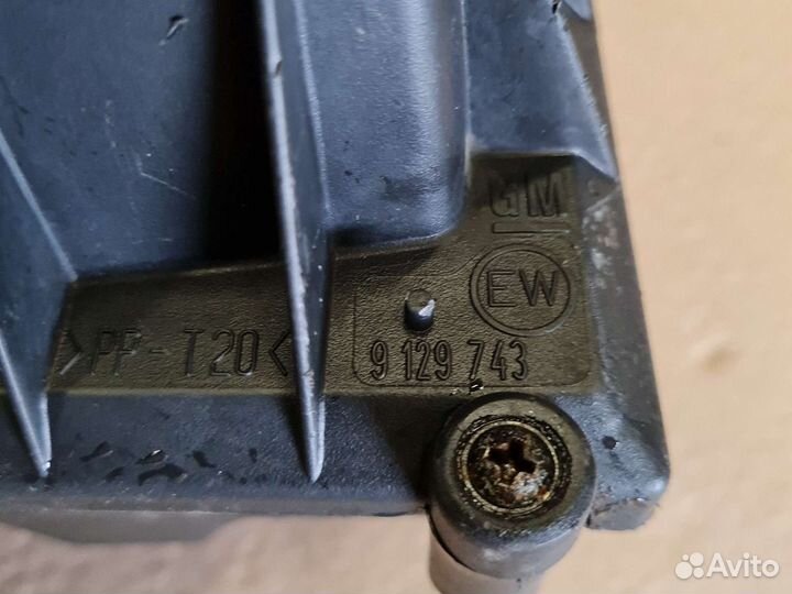 Корпус воздушного фильтра Opel Corsa C 2000-2006