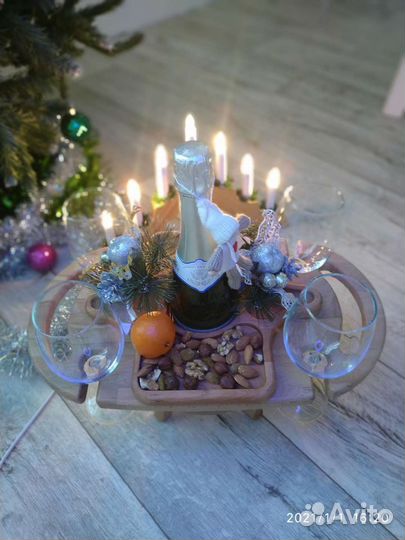 Винный столик 4 бокала