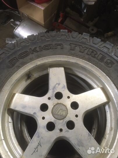 Грязевые колеса в сборе r16 Nokian 225/75/16