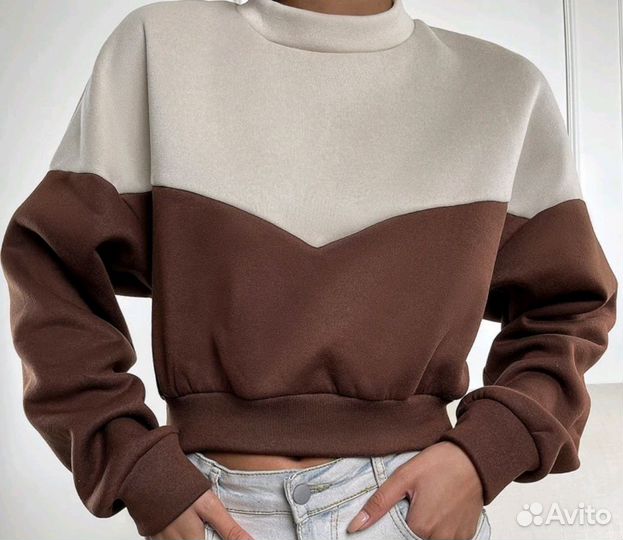 Свитшот укороченный