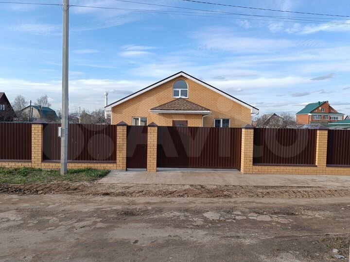 Дом 180 м² на участке 7,8 сот.