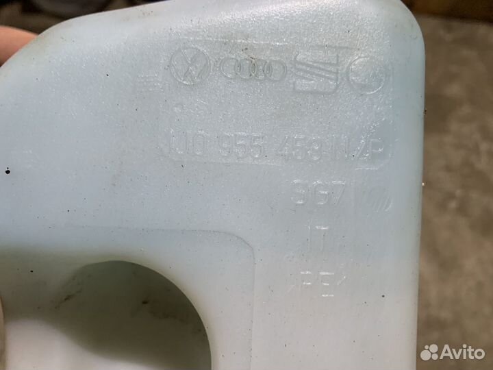 Бочек омывателя skoda octavia a4 тур