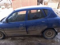 Daihatsu Sirion 1.0 MT, 2001, 146 301 км, с пробегом, цена 100 000 руб.