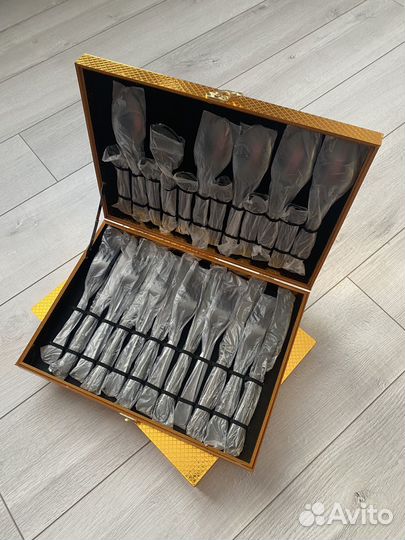 Набор столовых приборов на 6 персон