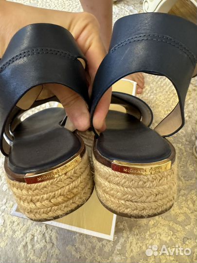 Michael kors босоножки 36