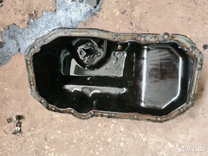 Поддон двигателя Skoda Yeti cbzb 2011